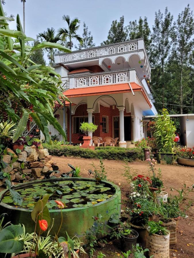 Bluebell Homestay Chikmagalūr Exteriör bild