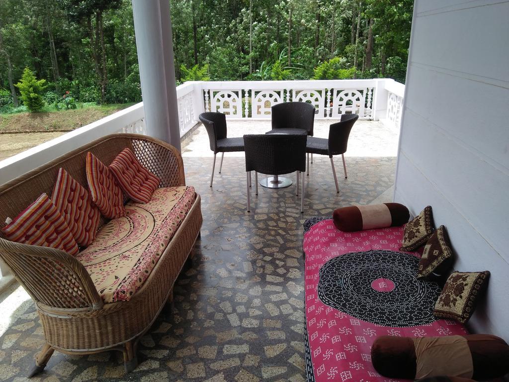 Bluebell Homestay Chikmagalūr Exteriör bild